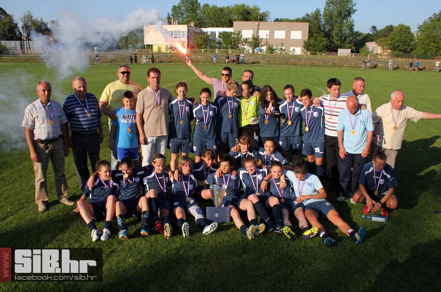 prvakinje_znkosijek_23