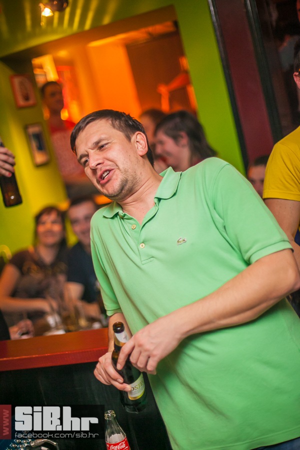 guzva_u_16ercu_barcelonapub_170