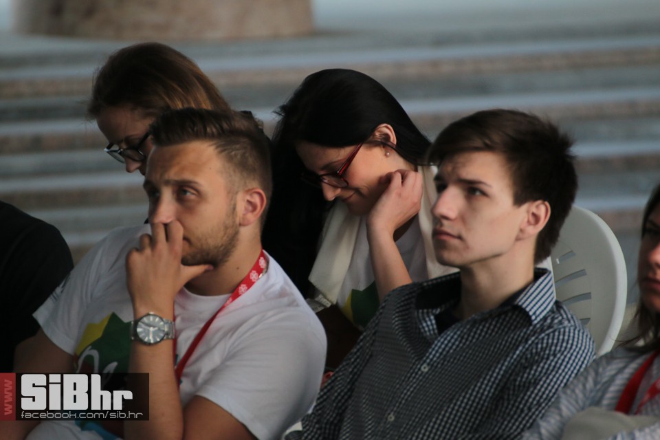 oljm_pet_2016_sibhr_06