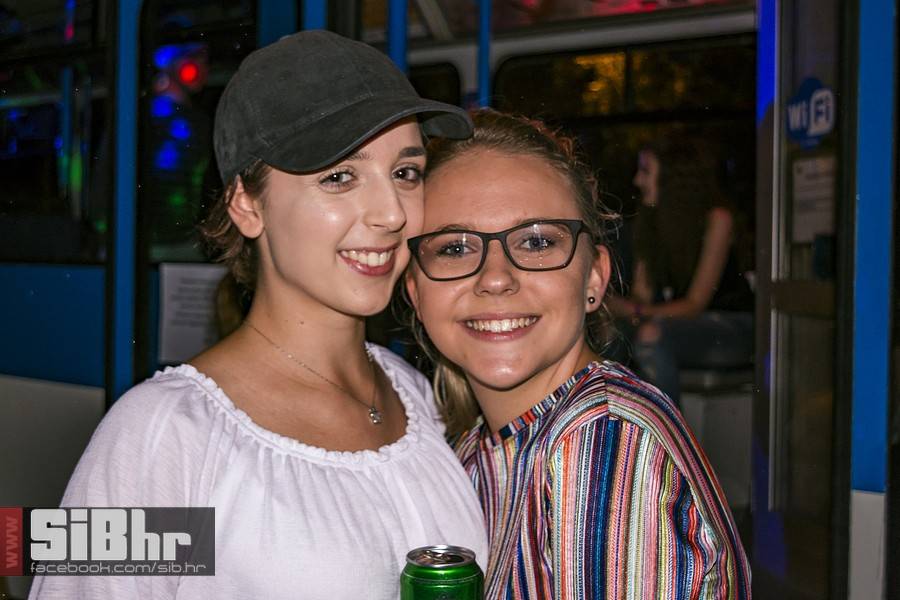 Tram_party_SiBhr-83