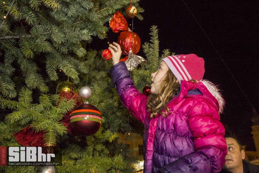 advent_u_tvrdji_dan_grada_osije