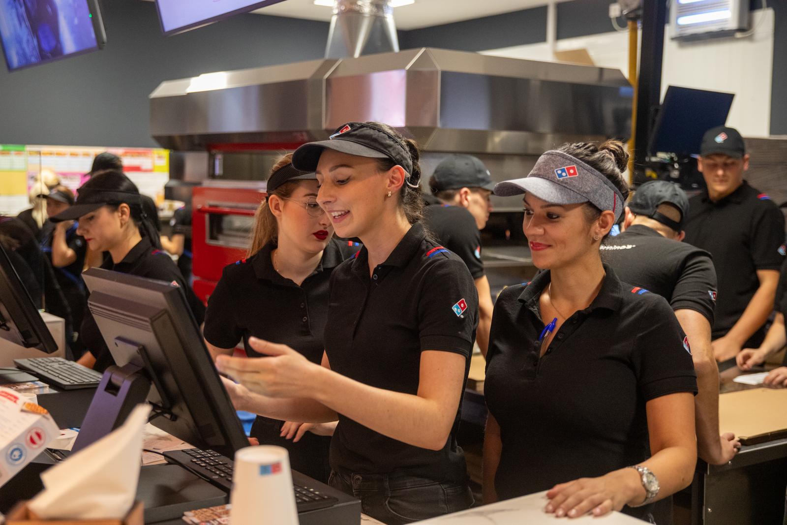 Domino’s Pizza Osijek Domino’s Pizza Osijek