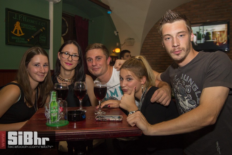 fort_pub_8