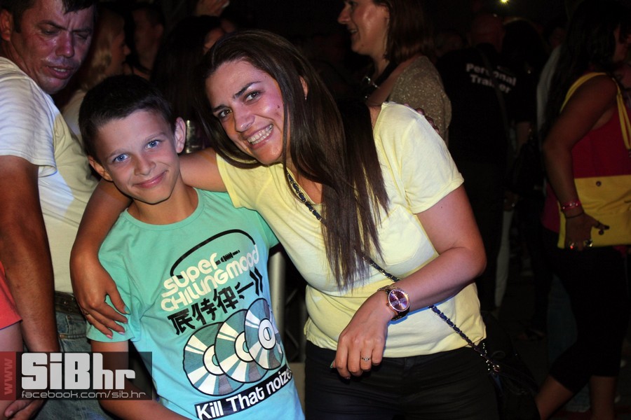 crvena_jabuka_djakovo_11