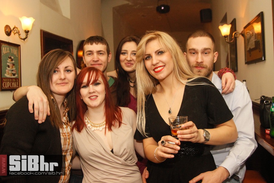 old_bridge_pub_5