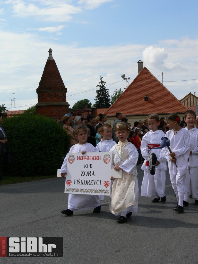 mali_djekovacki_vezovi_39