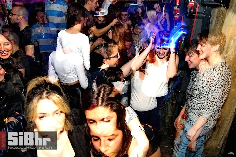 TUFNA_osijek_nightlifelifestyle