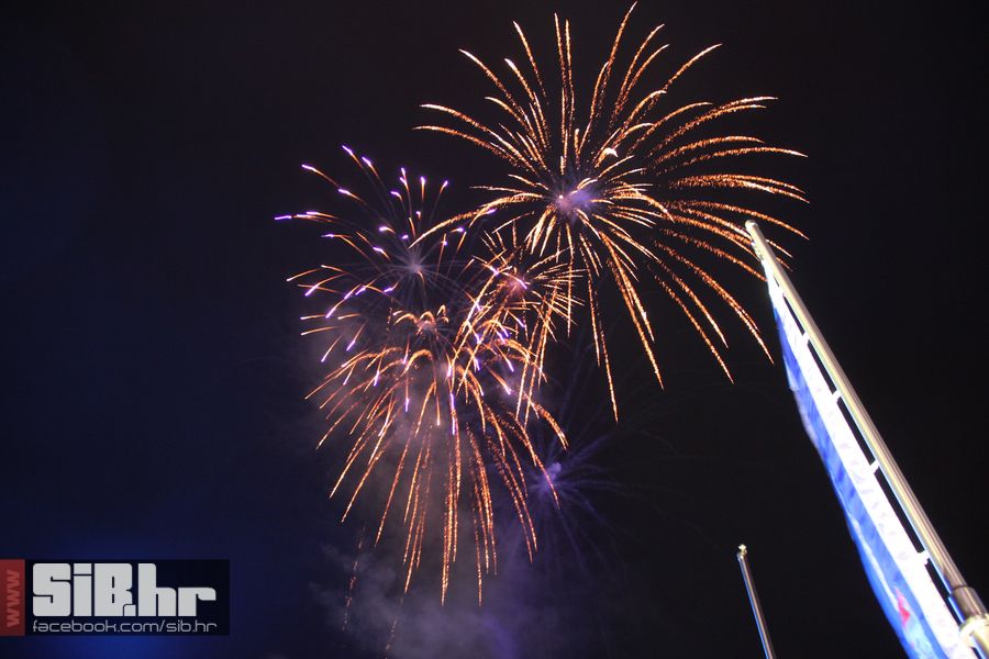 SvecanoOtvorenTrgSlobode_SiBhr_