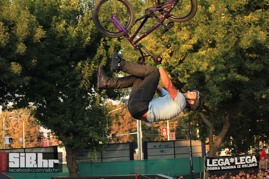 bmxday_2012_SiBhr_35