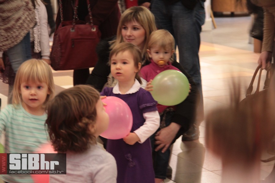 avenuemall_osijek_mali_disco_si