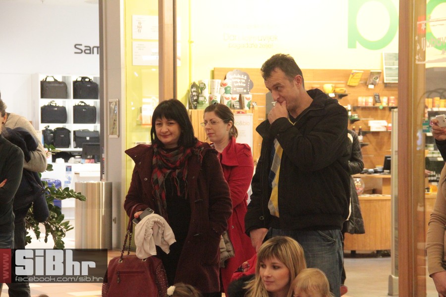 avenuemall_osijek_mali_disco_si