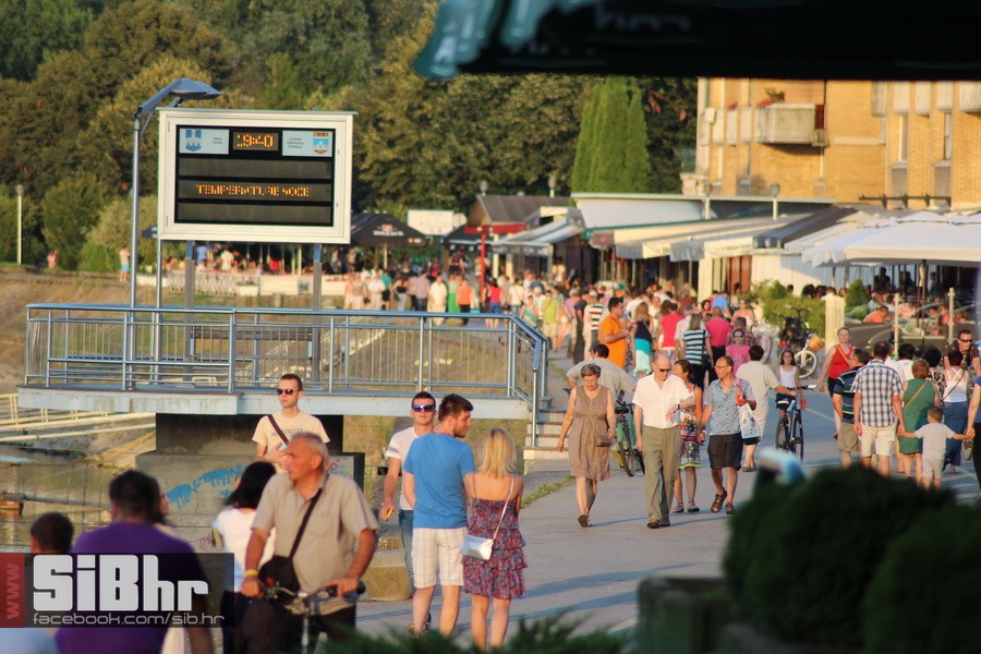 nedjeljna_setnja_gradom_SiBhr_1