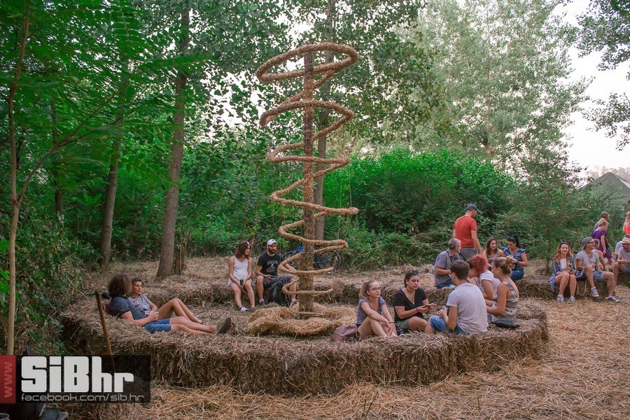 Slama_Land_Art_SiB_020
