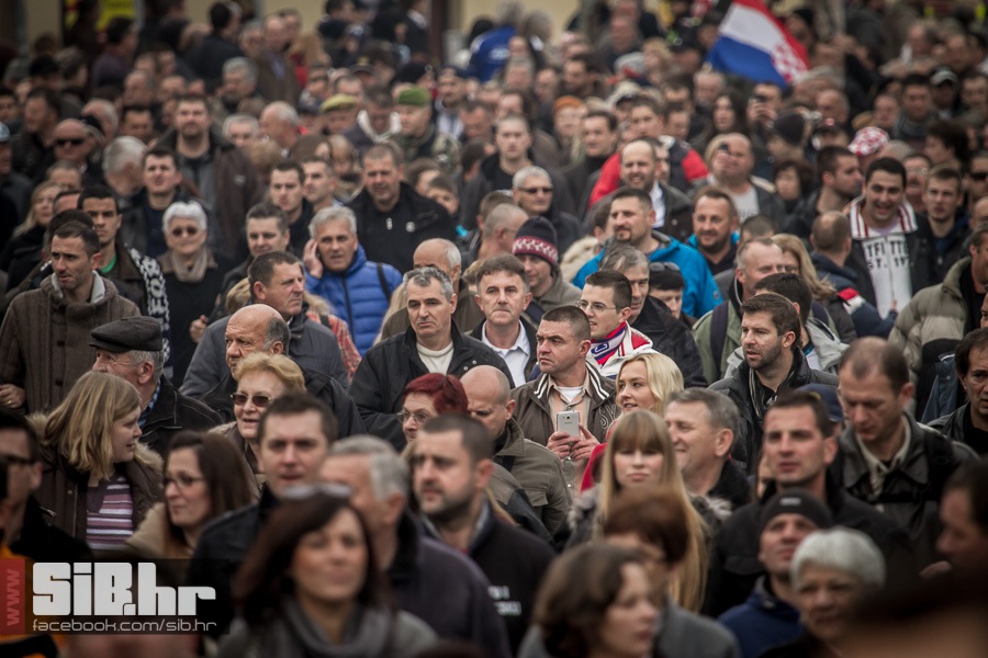 kolona_sjecanja_vukovar_1811201