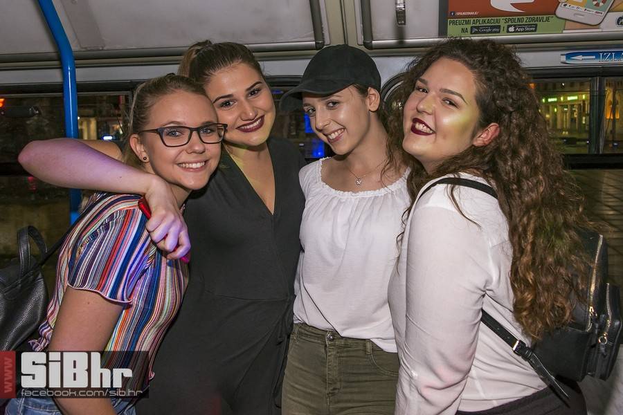 Tram_party_SiBhr-73