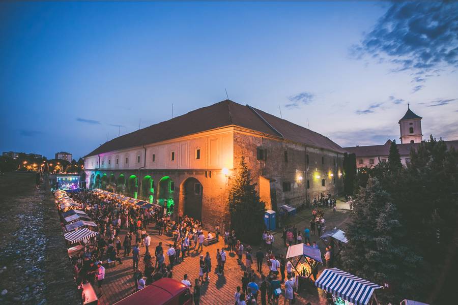vecer_vina_i_umjetnosti_osijek_