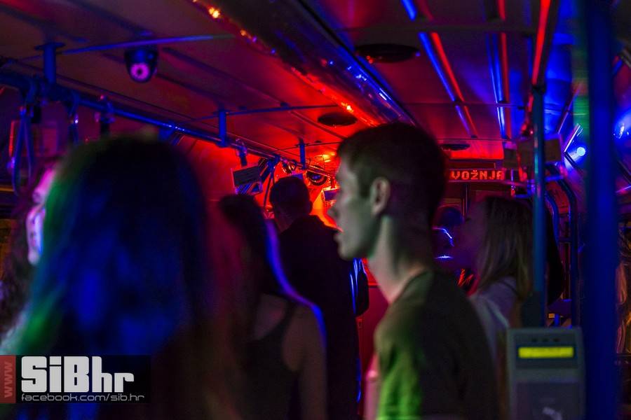 Tram_party_SiBhr-91