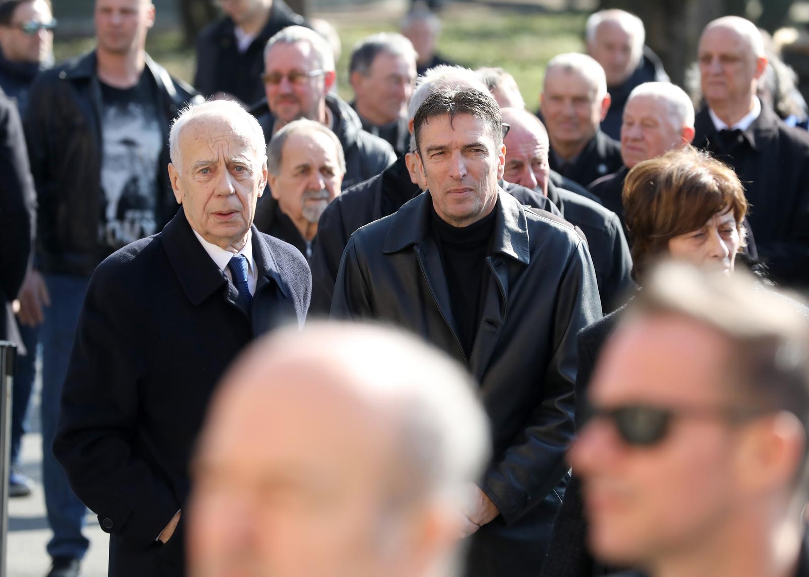 Posljednji ispraćaj Ćire na Mirogoju