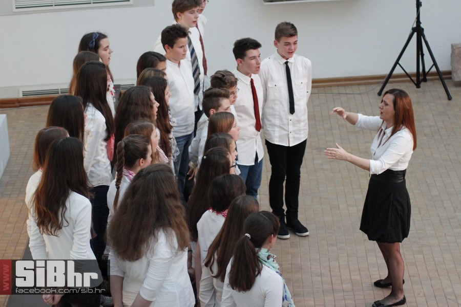 zborovi_skola_franje_kuhaca_SiB