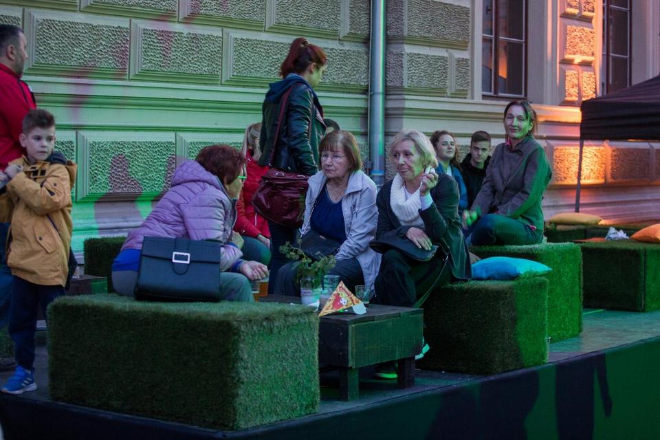 Druga večer bajkovitoh HeadOnEast festivala u Tvrđi Druga večer bajkovitoh HeadOnEast festivala u Tvrđi