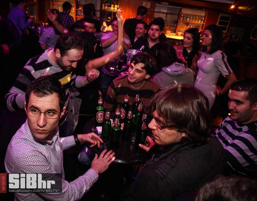 barka2303_21 barka2303_21