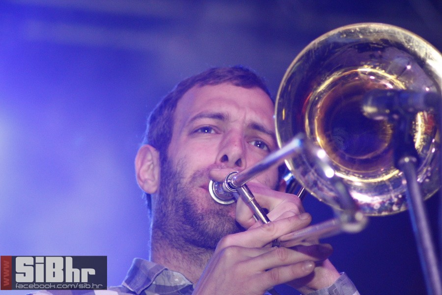 dubioza_sars_2014_zoran_bastion dubioza_sars_2014_zoran_bastion