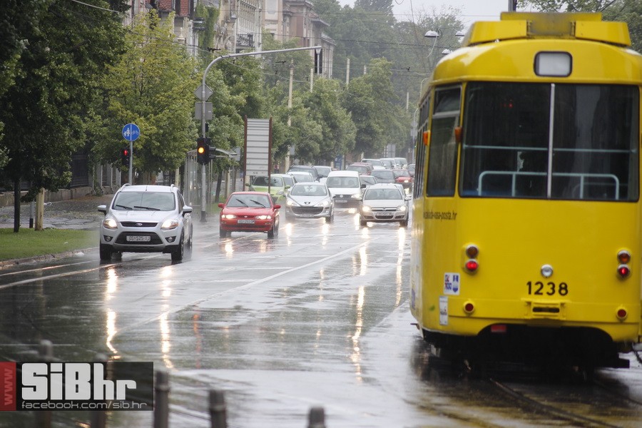 kisa_osijek_SiBhr_12 kisa_osijek_SiBhr_12