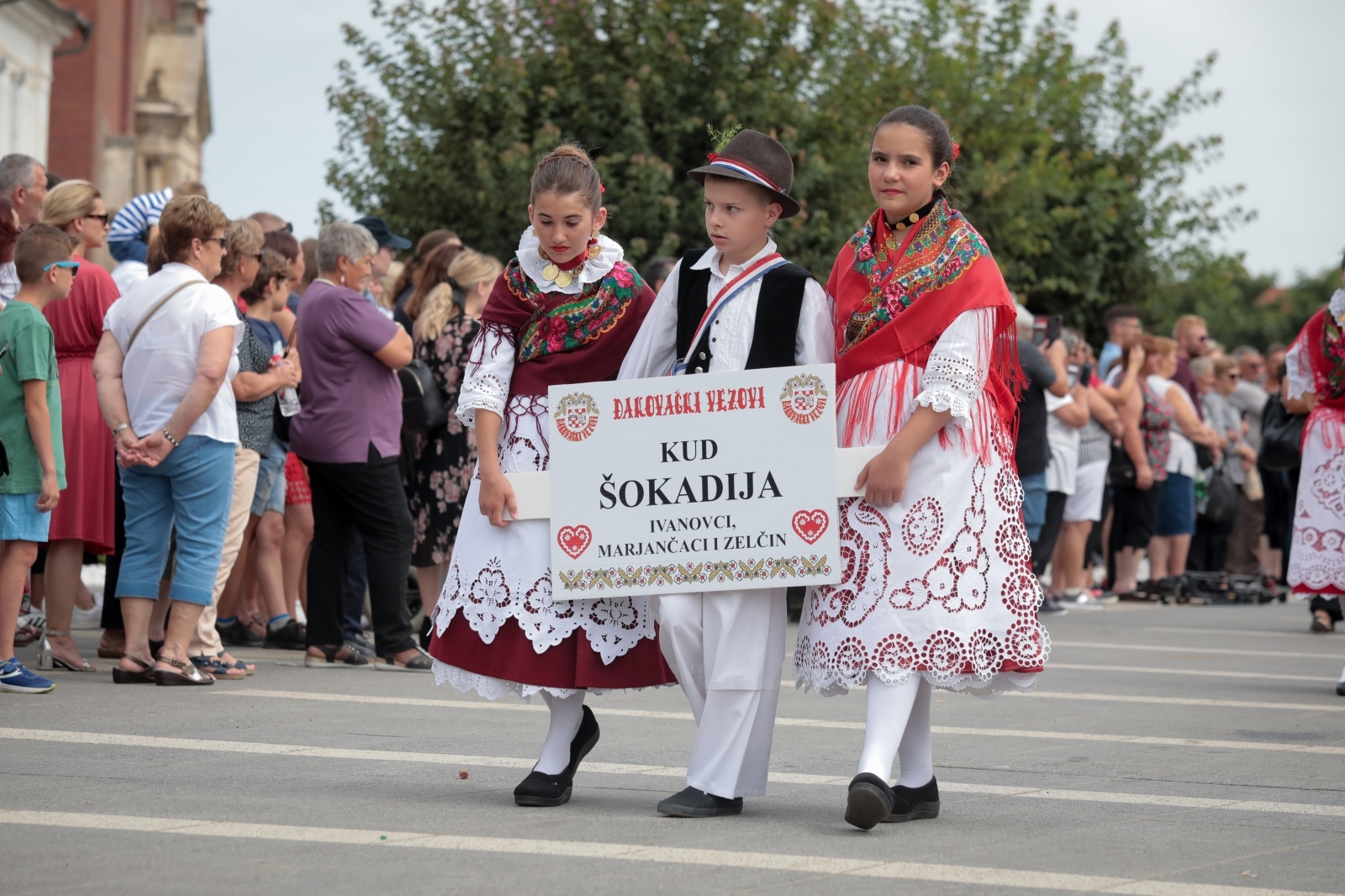 Svečana povorka 55. Đakovačkih vezova