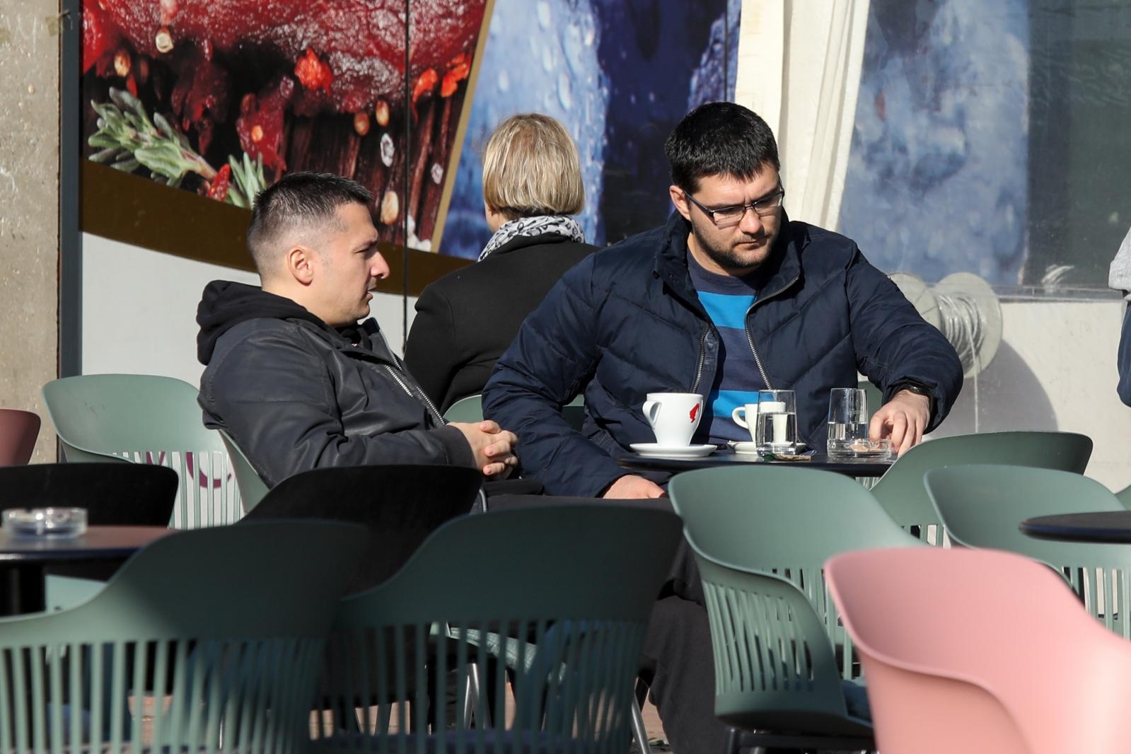 Nakon tri mjeseca Osječani ponovo sjeli na terase kafića