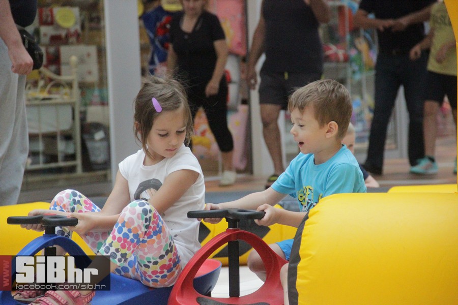 autici_avenue_mall_osijek_27