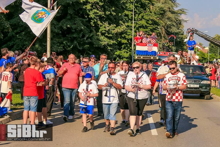 Domagoj_Vida_SiBhr-35