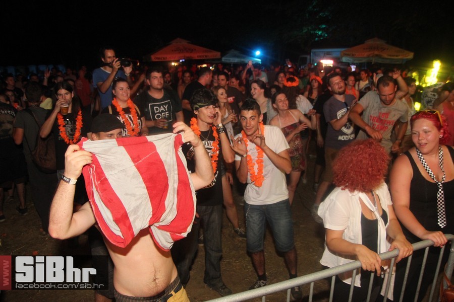backyard_art_festival_SiBhr_84