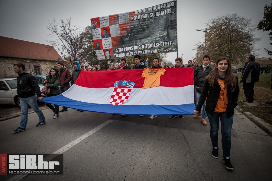 kolona_sjecanja_vukovar_1811201