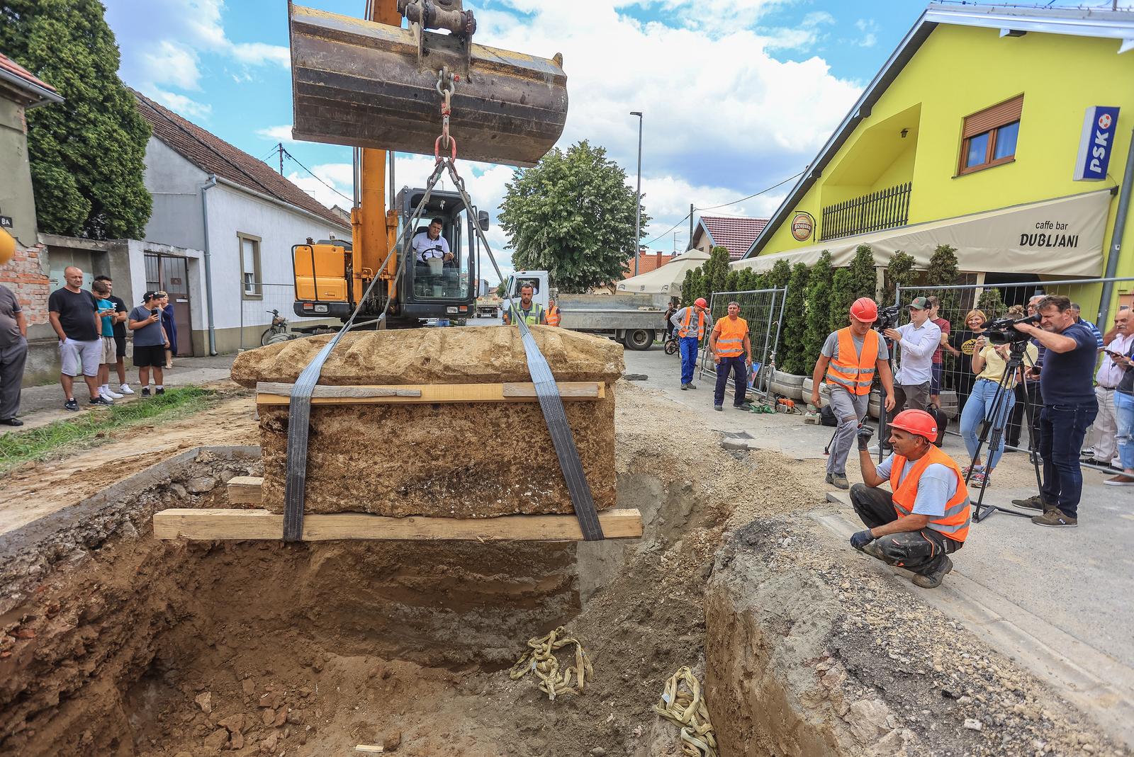 Iskopan rimski sarkofag pronađen u Vinkovcima