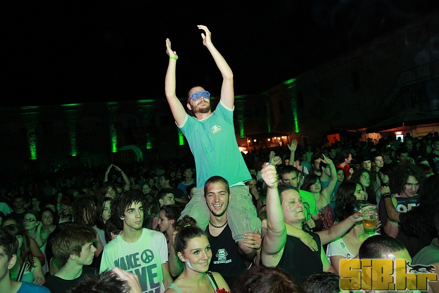 prva_godina_siba_koncerti200