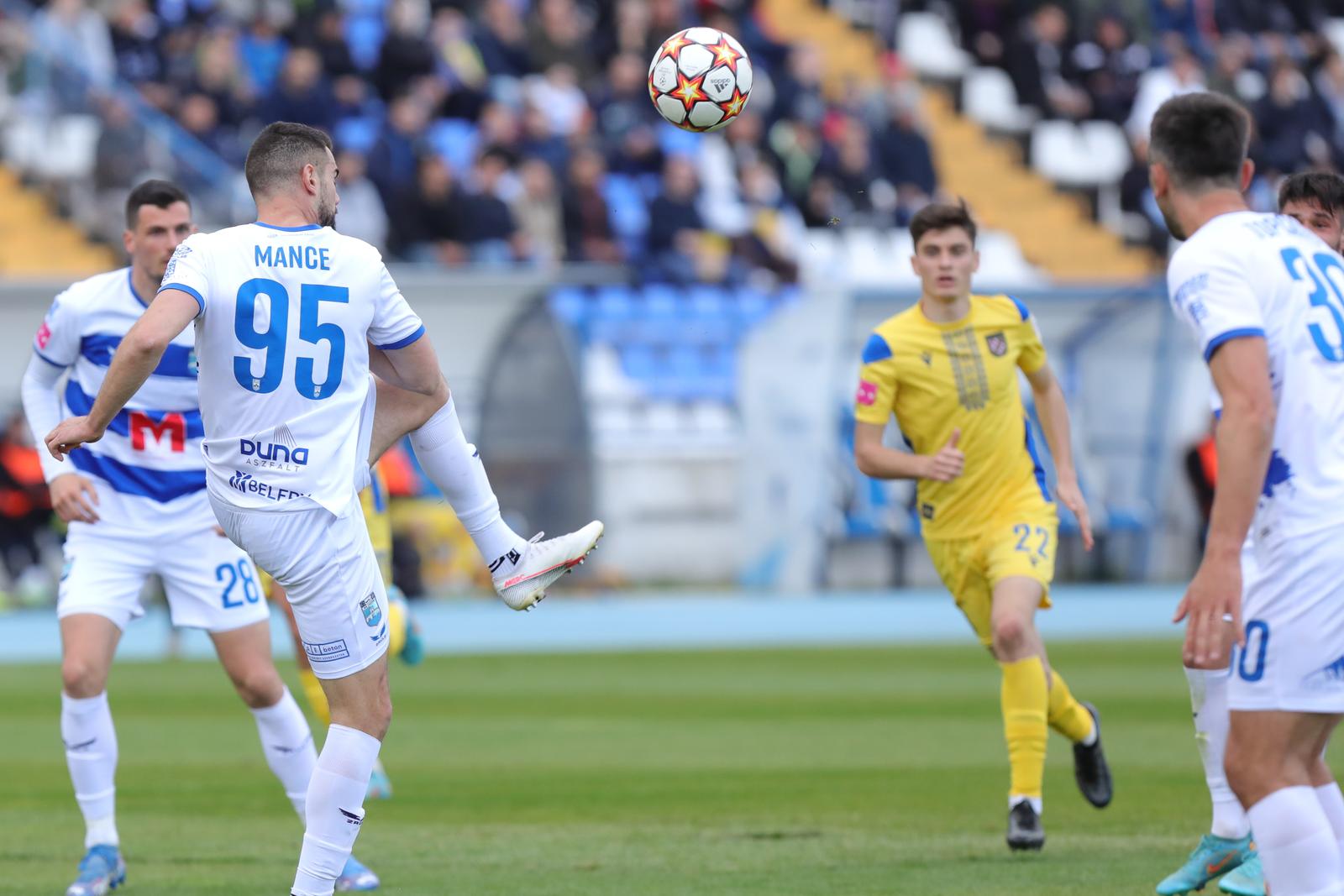 Slavlje NK Osijeka Kohorti za rođendan Slavlje NK Osijeka Kohorti za rođendan