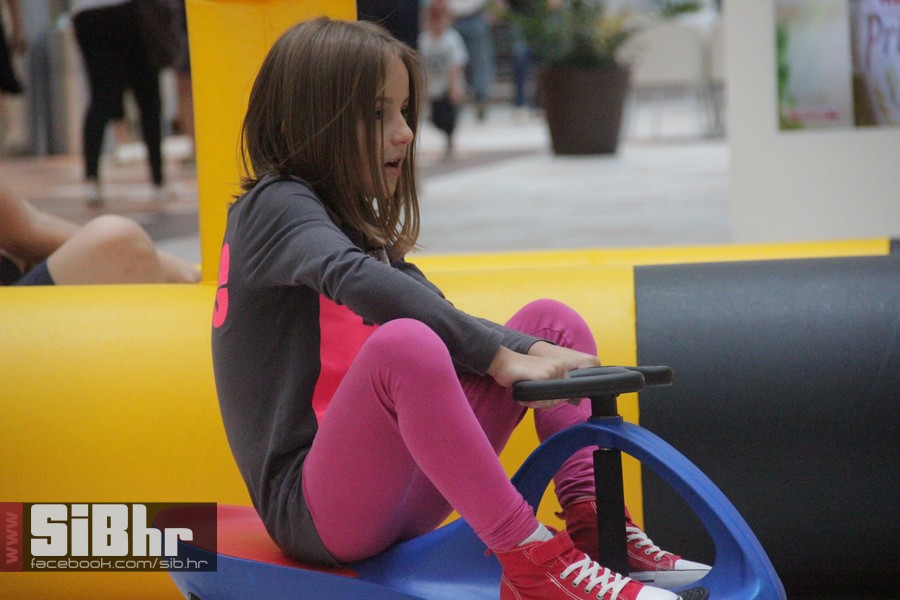 autici_avenue_mall_osijek_26