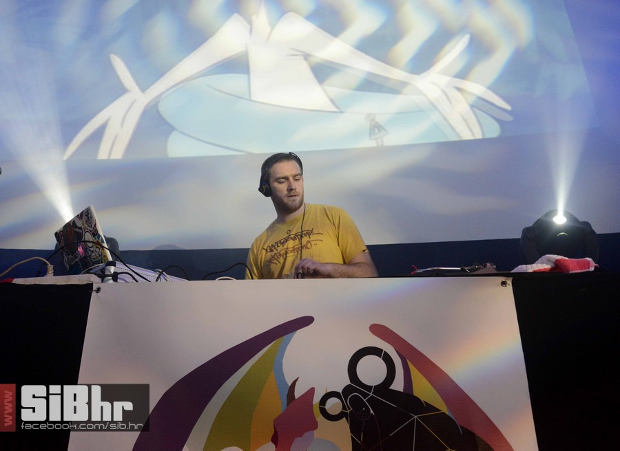 docek_nove_godine_trg_i_club_si docek_nove_godine_trg_i_club_si