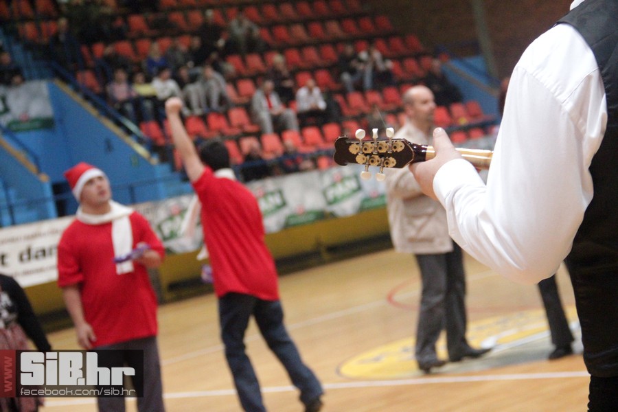 8kafica2012_sibhr50 8kafica2012_sibhr50