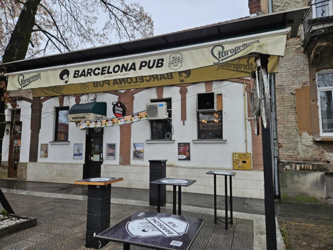 barcelona pub