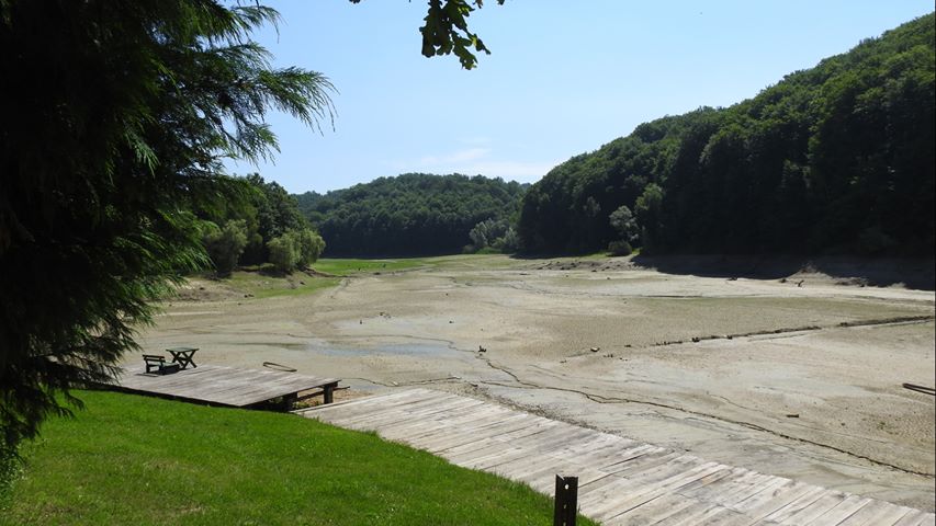 Isušeno jezero Petnja