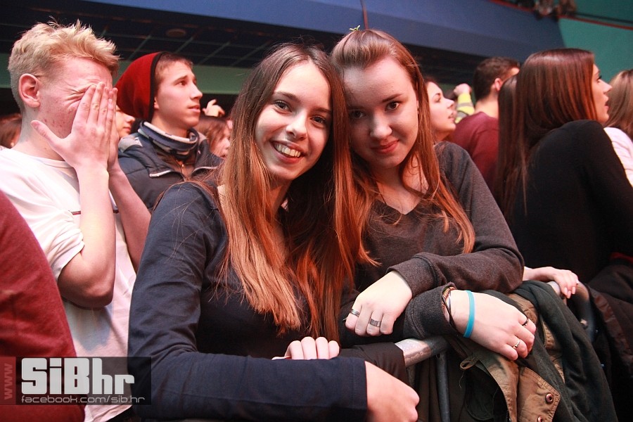 sars-kinoeuropa_SiBhr_47