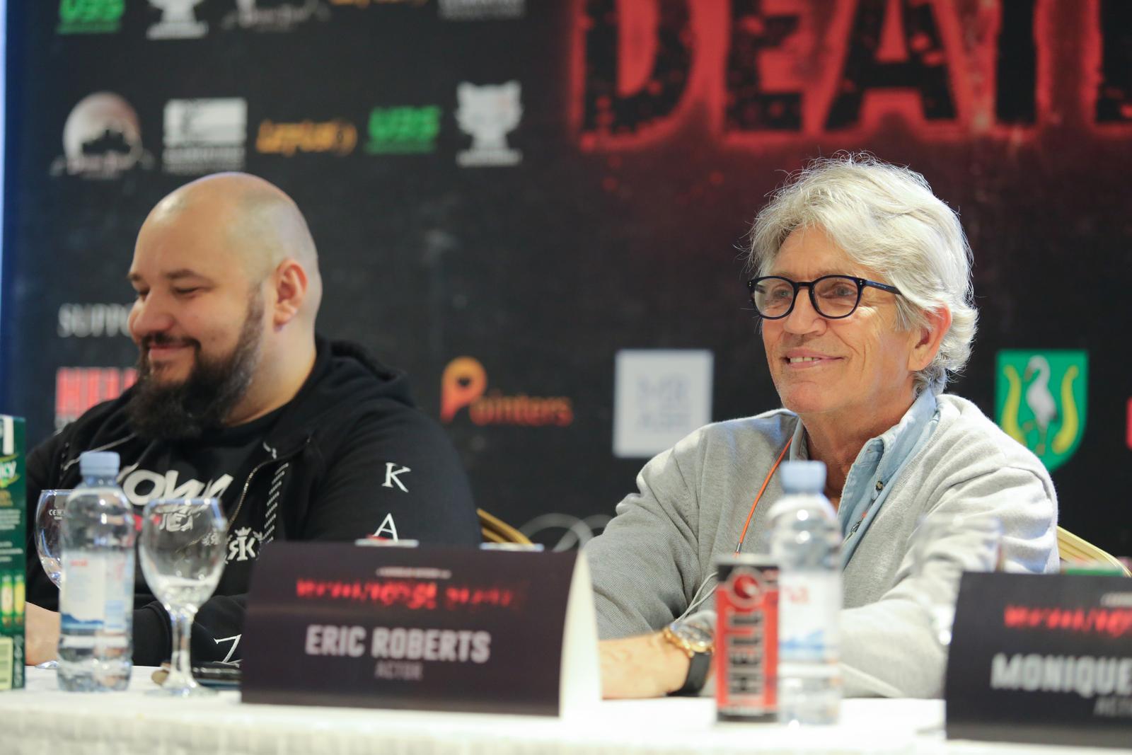 Konferencija za novinare povodom snimanja filma Wrongful Death u Belom Manastiru Konferencija za novinare povodom snimanja filma Wrongful Death u Belom Manastiru