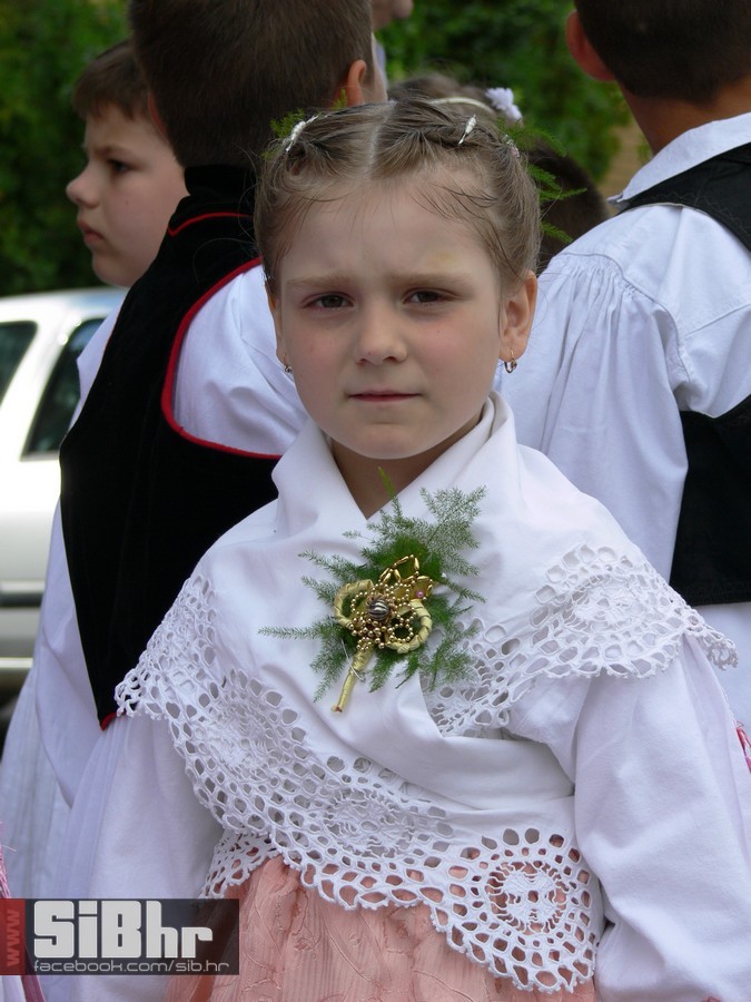 mali_djekovacki_vezovi_16