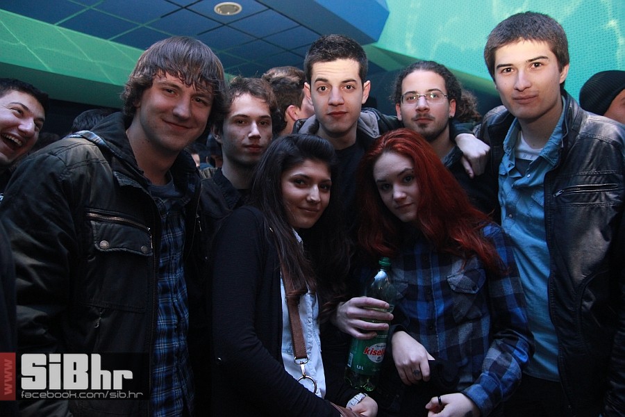 sars-kinoeuropa_SiBhr_13