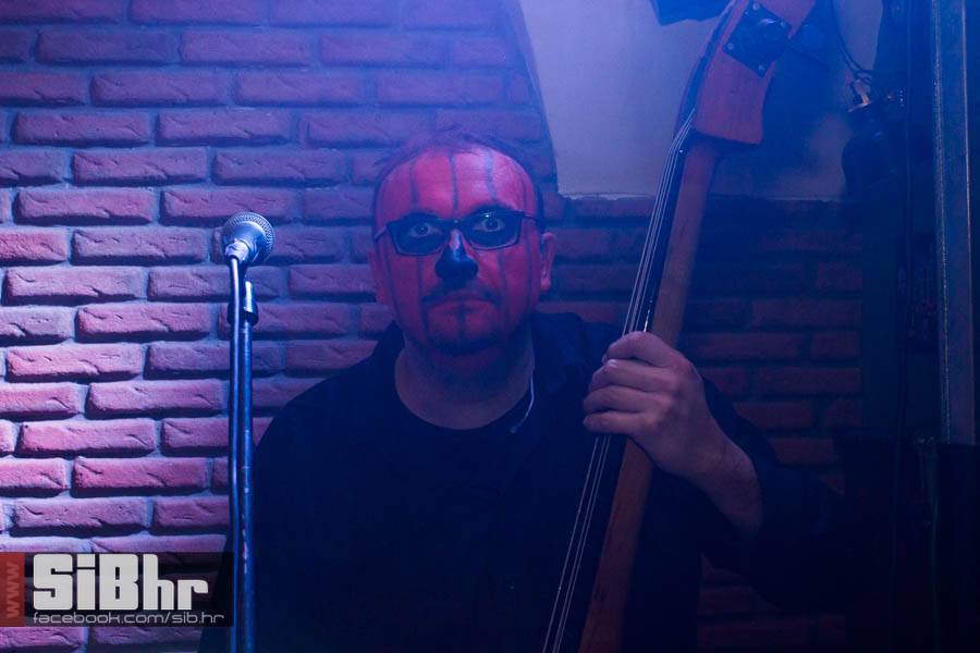 fortpub_halloween_16