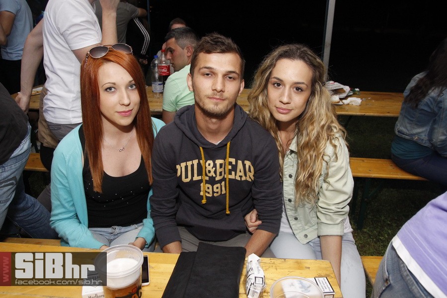 studentska_rostiljada_Mejasi_Si