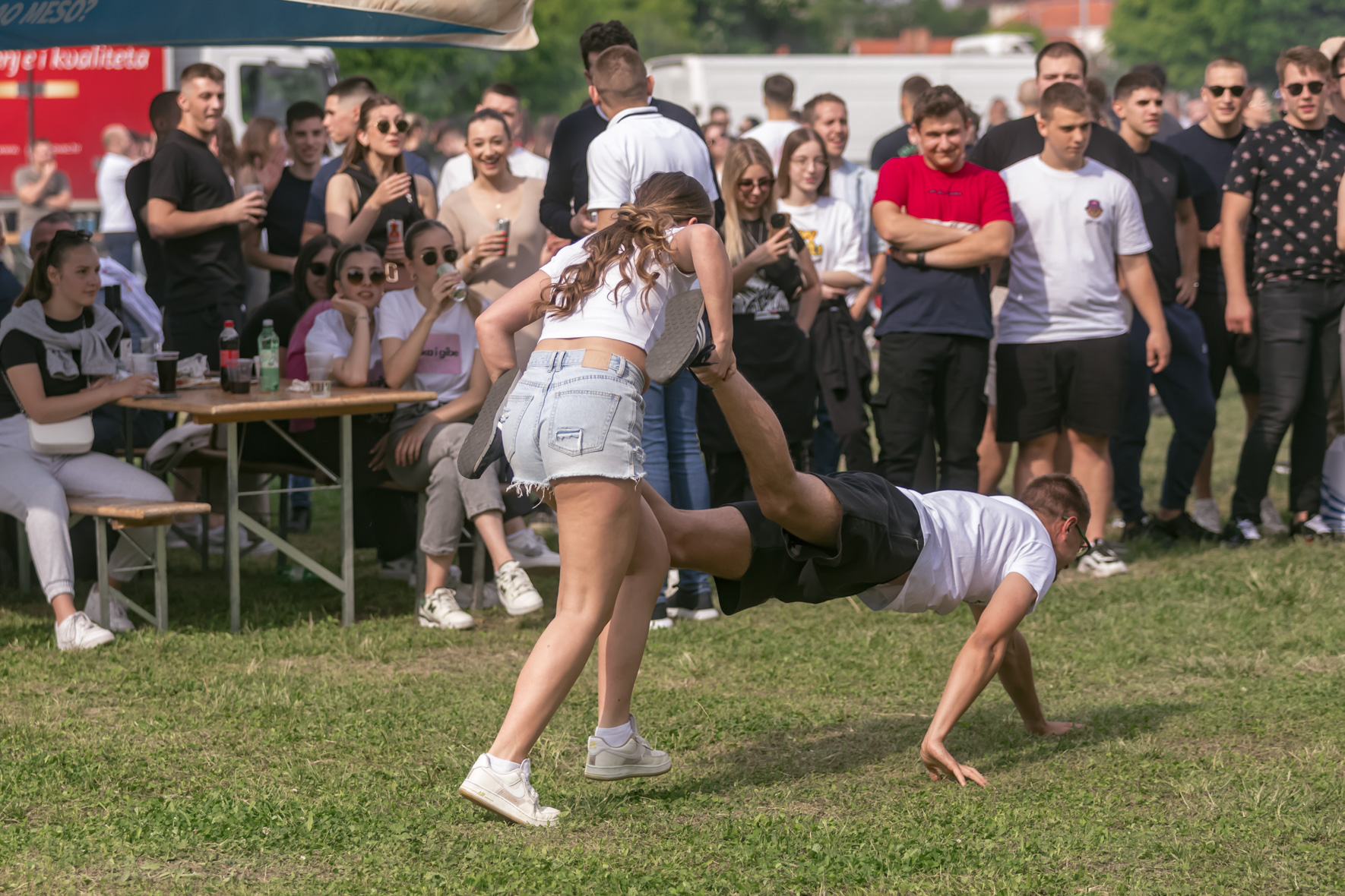 10. Studentska roštiljada