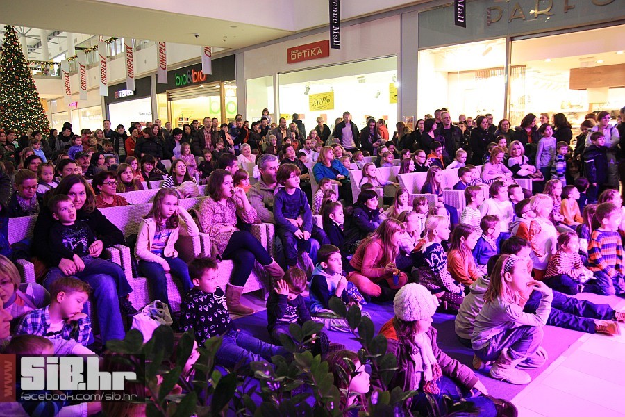 bozicna_bajka_am_22 bozicna_bajka_am_22