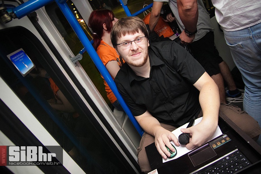 ufo_tramvaj_party_15062013_kali ufo_tramvaj_party_15062013_kali